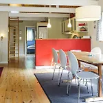 Amazing In With Kitchen 度假居